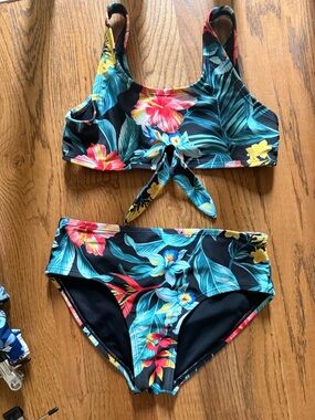 Old Navy Black Tropical Floral High-Neck Bikini Set